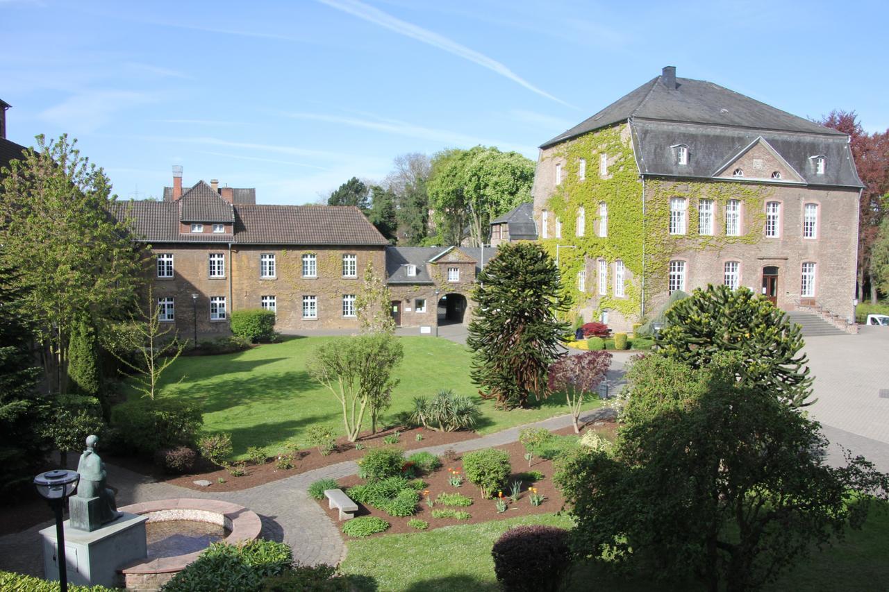 Haus Overbach Julich Luaran gambar